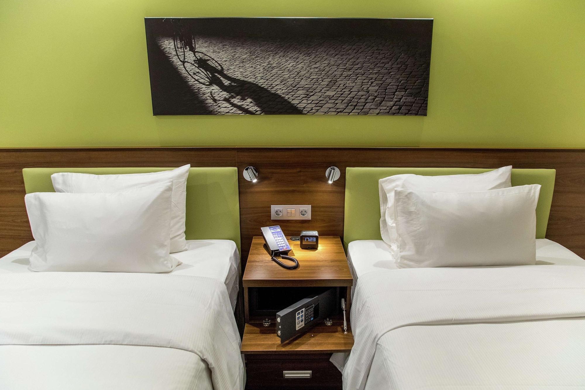 Hotel Hampton By Hilton Brest Exterior foto