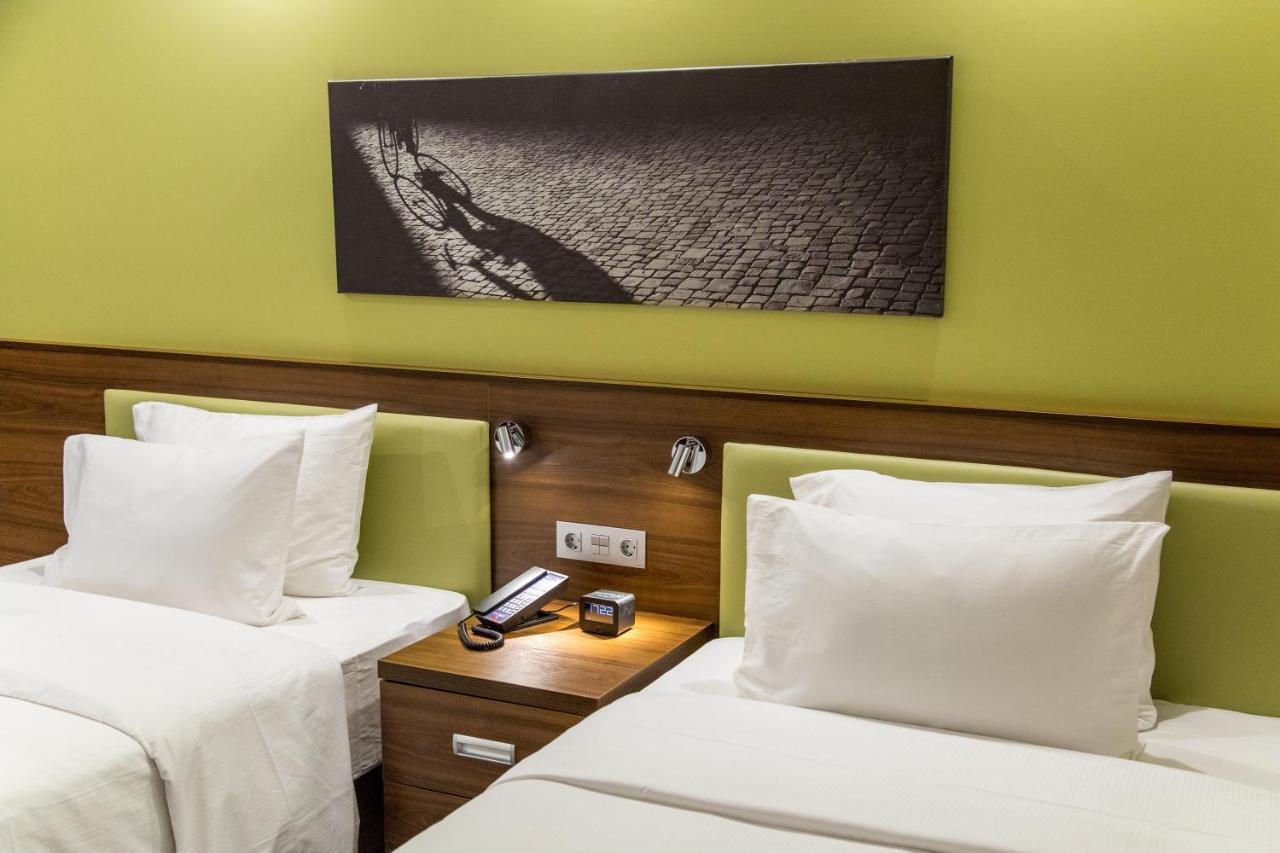 Hotel Hampton By Hilton Brest Exterior foto